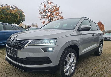 Skoda Karoq Style 1.5TSI AHK StHz Cam TravelAss Kessy