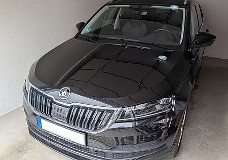 Skoda Karoq 1.5 TSI ACT DSG Style*AHK*NAVI*ACC*Kamera