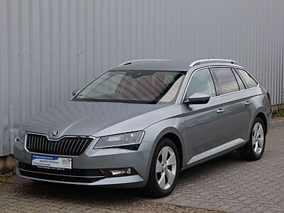 Skoda Superb Combi Style-Klima-Leder-Navi-Xenon-SH-PDC