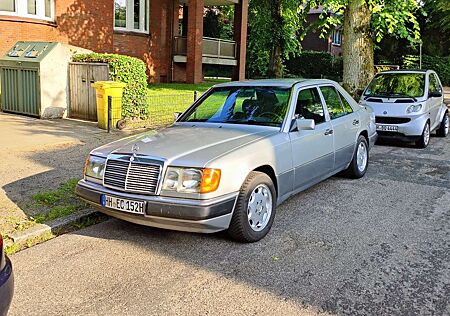 Mercedes-Benz 300 D
