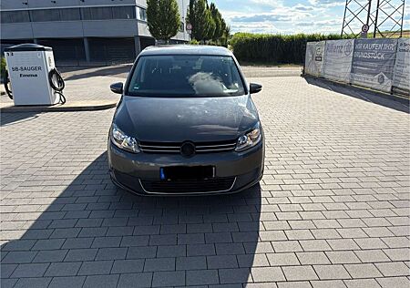 VW Touran Volkswagen Trendline