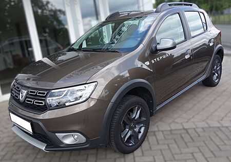 Dacia Sandero II Stepway Celebration LED. Kamera.Navi.