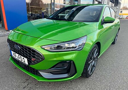 Ford Focus 2.3 ST X neues Modell MatrixLED SYNC4