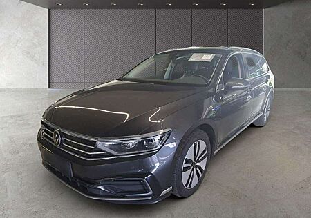 VW Passat Variant Volkswagen GTE Matrix-LED/ACC/AHK/Stand-HZ