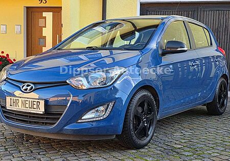 Hyundai i20 "Trend"_Klima_Parkpilot_Alufelgen..