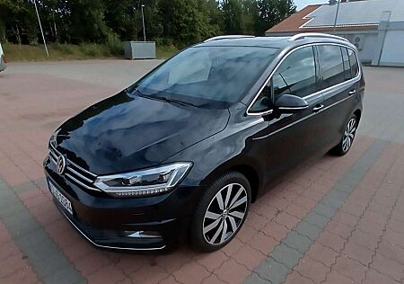 VW Touran Volkswagen 2.0 TDI Highline LED PANO 7SI NAVI 18"