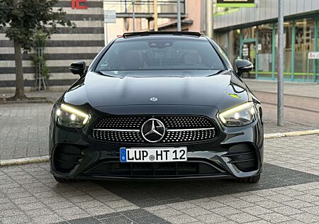 Mercedes-Benz E 200 4Matic Coupe 9G-TRONIC AMG Line