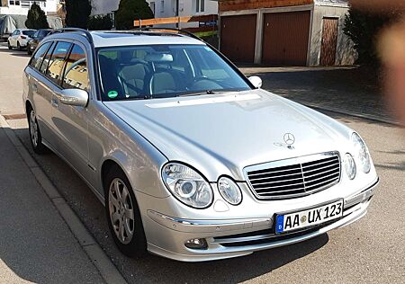 Mercedes-Benz E 220 T CDI AutomatikAvantgarde DPF