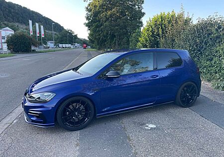 VW Golf Volkswagen R 4Motion (BlueMotion Technology) DSG