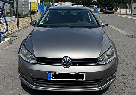 VW Golf Volkswagen VII 1.2 TSI BlueMotion Technology Allstar