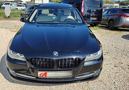 BMW 520 i Touring Xenon*Navi*Leder*Panorama* TÜV NEU*