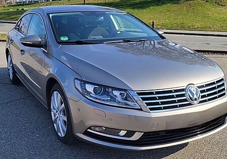 VW Passat CC Volkswagen 2.0 TDI BlueMotion Technology DSG