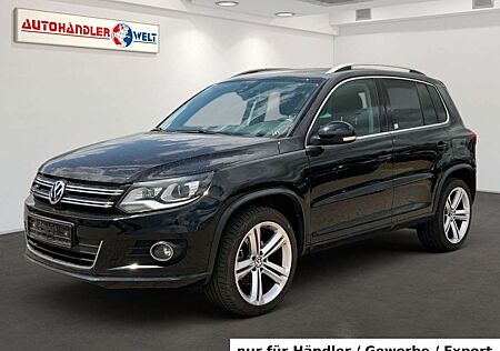 VW Tiguan Volkswagen 2.0 D AT 4x4 R-Line Xenon Navi AAC Pano