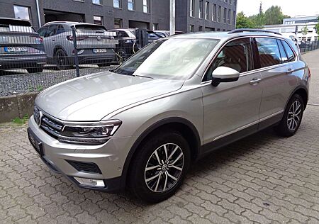 VW Tiguan Volkswagen 2.0 TSI Comfortline 4Motion *DSG*