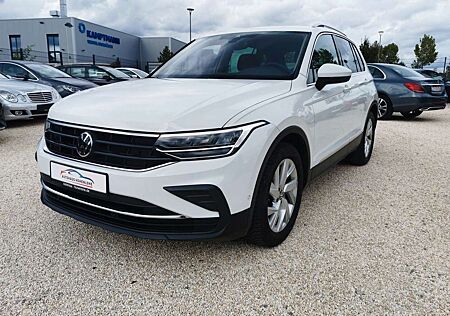 VW Tiguan Volkswagen 1,5 TSI Move NAVI LED ACC APP
