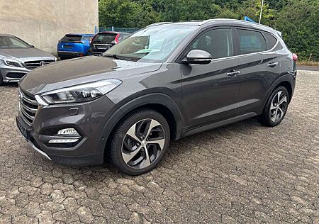 Hyundai Tucson Premium 2WD Top Ausstattung und Zustand