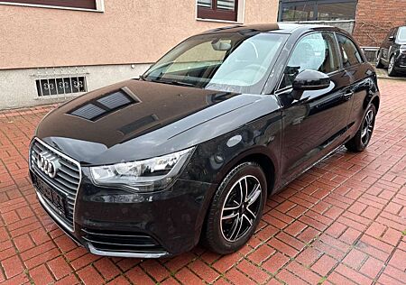 Audi A1 1.2i attraction KLIMAAUT+PDC+SITZH+ALU