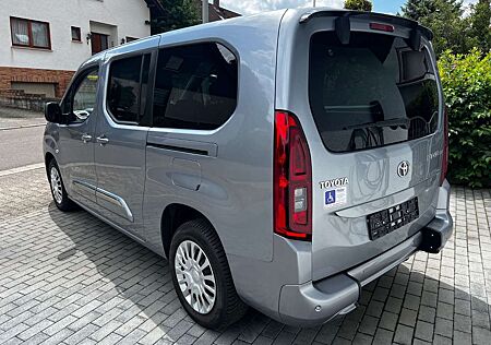Toyota Pro Ace Proace City Verso L2 Rollstuhl Shuttle