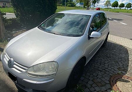 VW Golf Volkswagen 1.9 TDI Tour