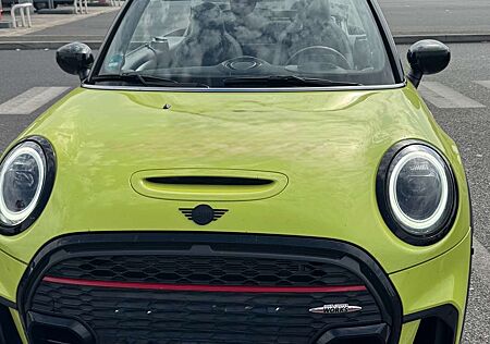 Mini John Cooper Works Cabrio Aut. Essential Trim