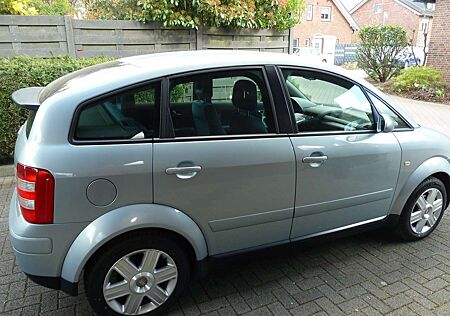 Audi A2 1.4 Benzin in gepflegtem Zustand