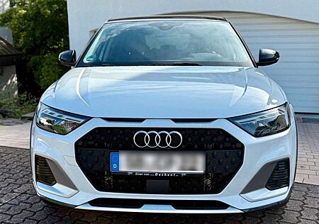 Audi A1 30 TFSI allstreet
