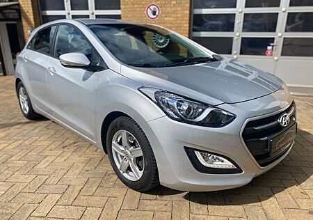 Hyundai i30 1.4 blue Trend Tempomat Klima AHK Rückfahrk.