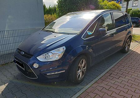Ford S-Max 2.2 TDCi DPF Titanium