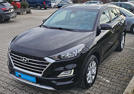 Hyundai Tucson 1.6*CRDi*2WD*Aut.*Navi*DAB*Tempo*Asisst*Kamera*SHZ