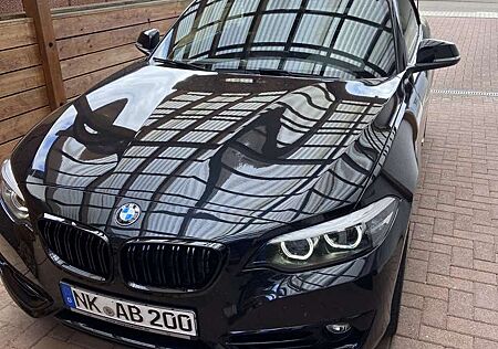 BMW 220d 220 Cabrio Aut. Sport Line. Black Beauty