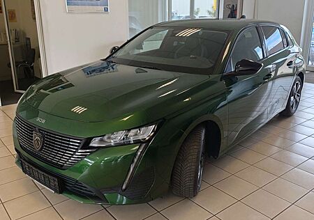 Peugeot 308 Allure PT 130 EAT8 Winter-Paket Klimaautom Navi
