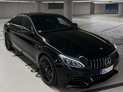 Mercedes-Benz C 63 AMG Speedshift 7G-MCT