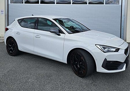 Cupra Leon 1.4 e-Hybrid (180 kW System) 8fach bereift