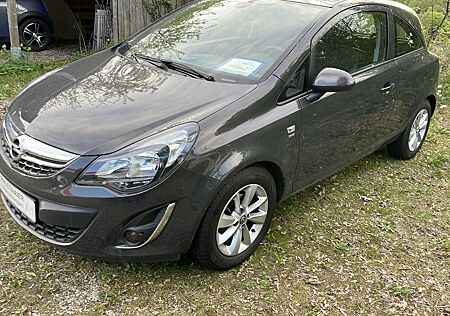 Opel Corsa 1.4 16V Selection