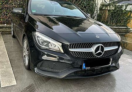 Mercedes-Benz CLA 200 Shooting Brake 7G-DCT AMG Line