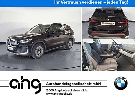 BMW iX1 xDrive30 AHK Adaptives Fahrwerk Sportsitze