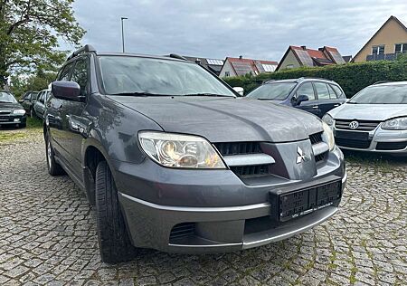 Mitsubishi Outlander 2.0 Comfort *Klimaanlage