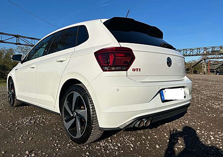 VW Polo GTI Volkswagen Polo 2.0 TSI OPF DSGGTI