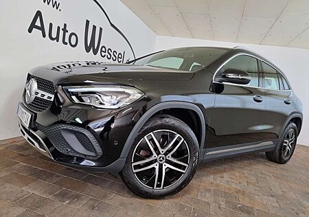 Mercedes-Benz GLA 200 Automatik LED Navi Kamera schw. AHK DAB+