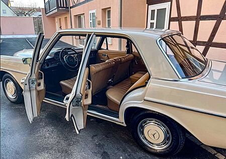 Mercedes-Benz 280 S W108