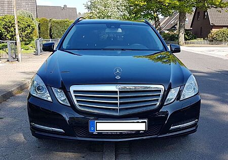 Mercedes-Benz E 220 E-Klasse T-Modell CDI DPF BlueEFFICIENCY 7G-TRONIC