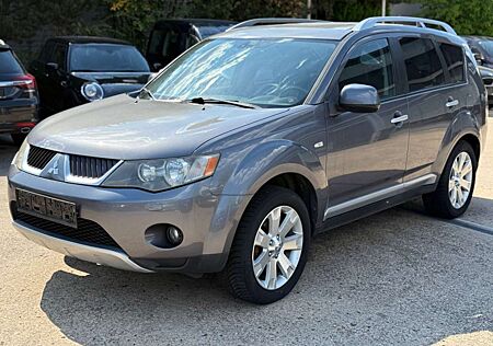Mitsubishi Outlander 2.4 Invite *7 Sitze*Klima*Tempomat*