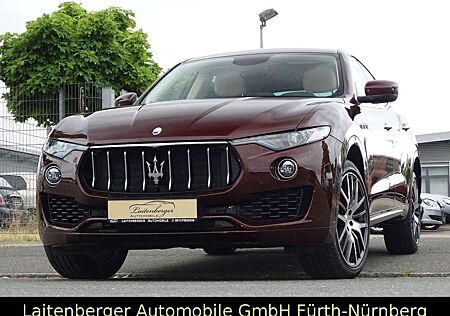 Maserati Levante 3.0 V6 GRANLUSSO 4x4*ACC*LED*NAVI*LEDER