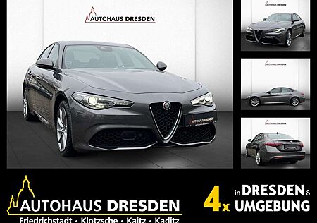 Alfa Romeo Giulia 2.0Turbo 16V ALLRAD LED / NAVI / W-PAKET