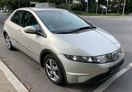 Honda Civic 1.4 Sport Automatik