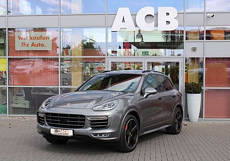 Porsche Cayenne Turbo ACC LED Pano Sp.Abgas Sp.Chrono