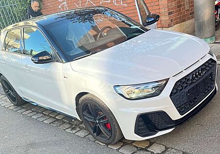 Audi A1 40 TFSI Sportback S tronic S line