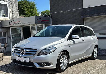 Mercedes-Benz B 180 CDI *1.HAND *AHK *NAVI *KAMERA *SHZ