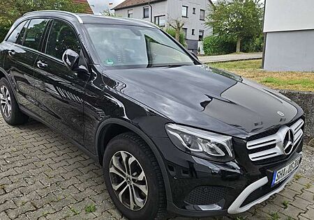 Mercedes-Benz GLC 220 d 4Matic 9G-TRONIC