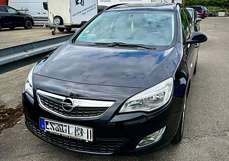 Opel Astra Sports Tourer 1.4 Turbo Sports Tourer Sport